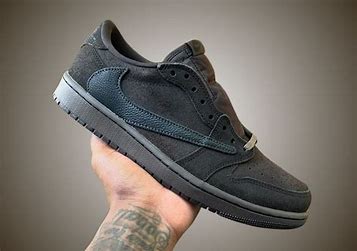 Jordan 1 Retro Low OG SP Travis Scott Velvet Brown